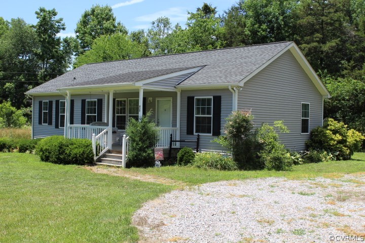 403 John Randolph Road Farmville, VA 23901 - Photo 23 of 23 a view of a house with garden and plants
