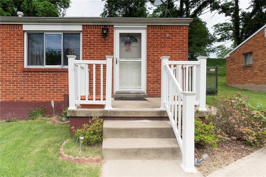 773 Hamil Road Verona, PA 15147 - Photo 4 of 25 Gallery Image 4