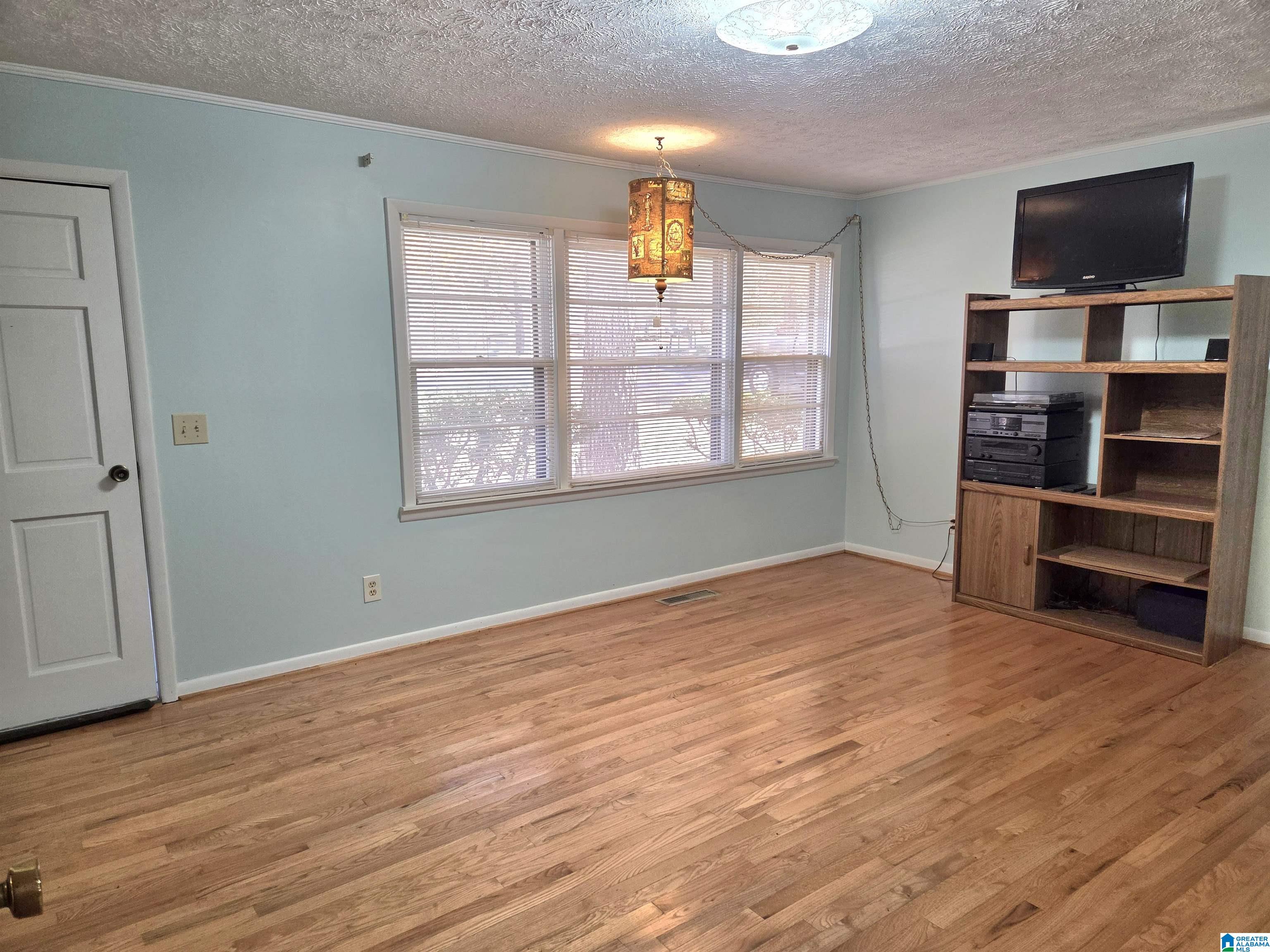 694 Center Point Road Sylacauga, AL 35151 - Photo 9 of 11