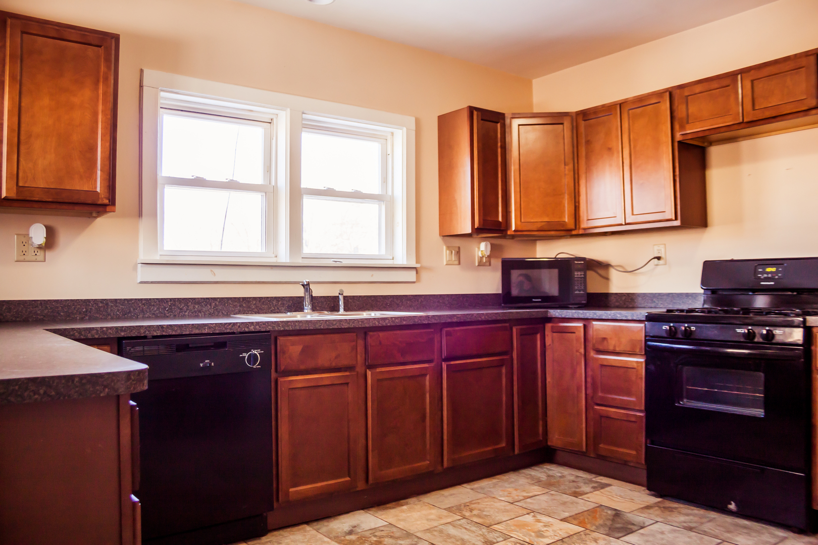 419 South Harrison Avenue Kankakee, IL 60901 - Photo 10 of 39