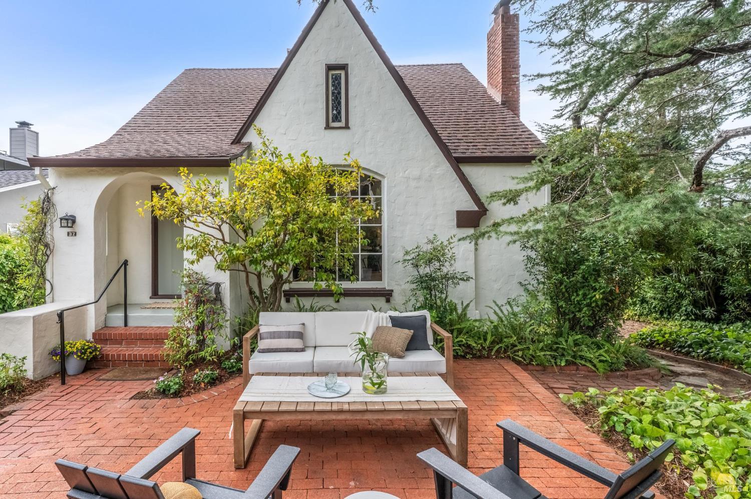 37 Rutherford Avenue San Anselmo, CA 94960 - Photo 1 of 1