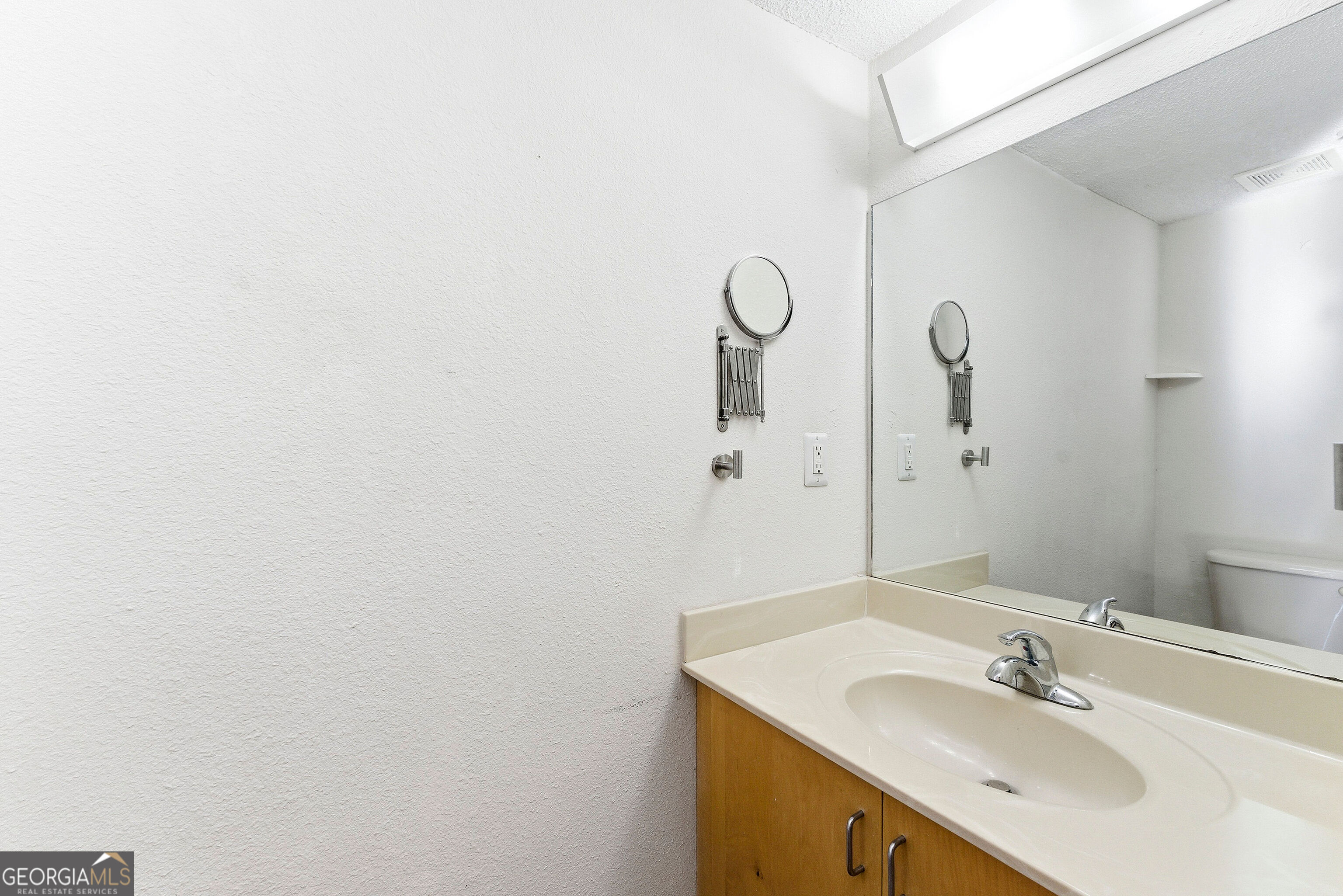 387 Ralph McGill Boulevard Northeast, Unit H Atlanta, GA 30312 - Photo 3 of 15