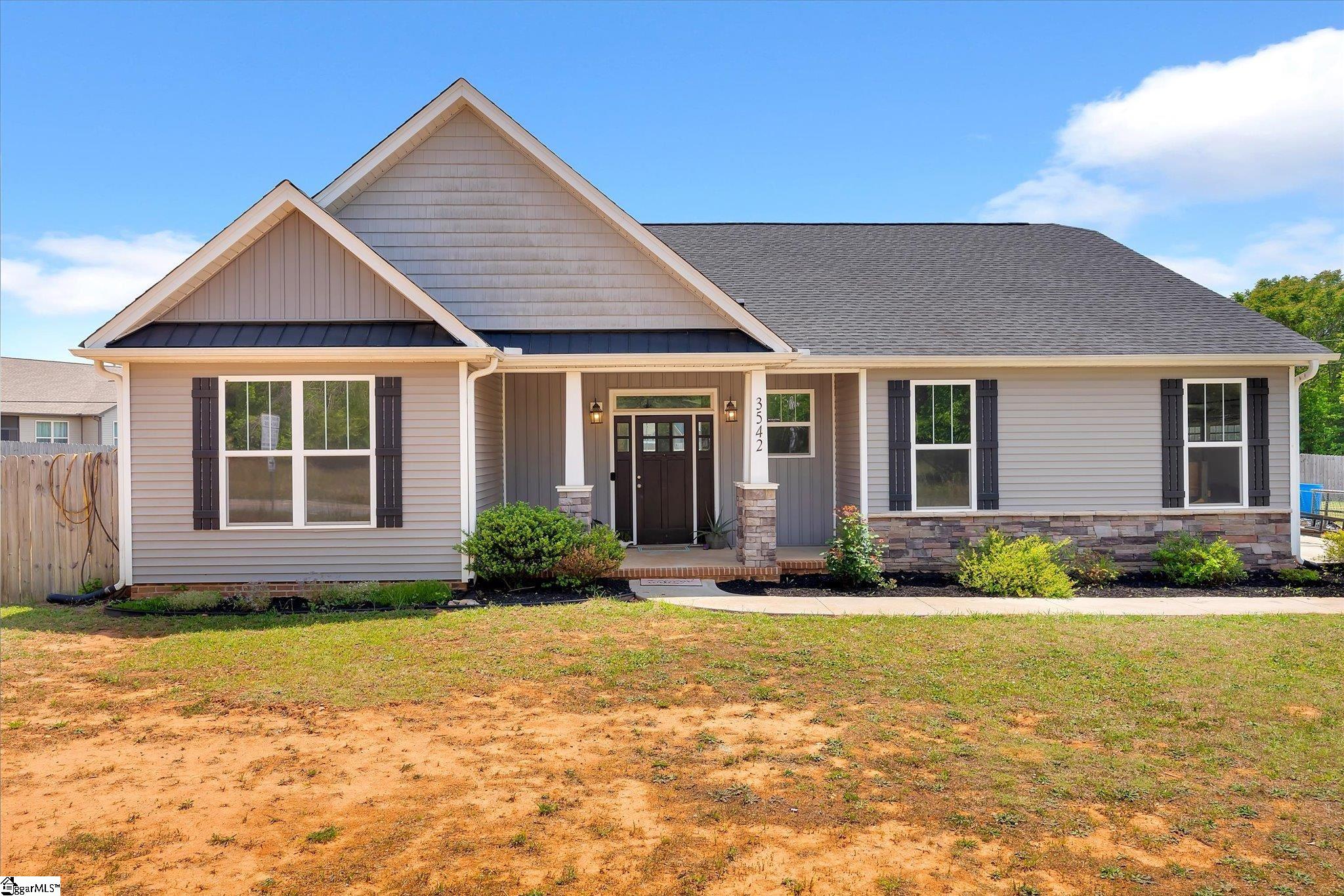 3542 Highway 414 Landrum, SC 29356 - Photo 2 of 39
