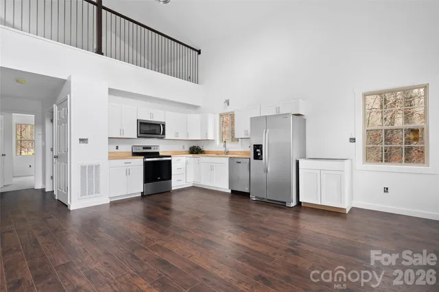 $335,000 | 109 Tumblebug Trail Road, Flat Rock, NC 28731