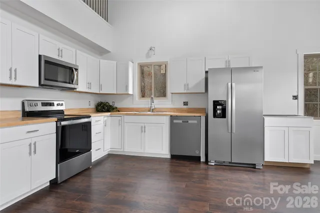 $335,000 | 109 Tumblebug Trail Road, Flat Rock, NC 28731