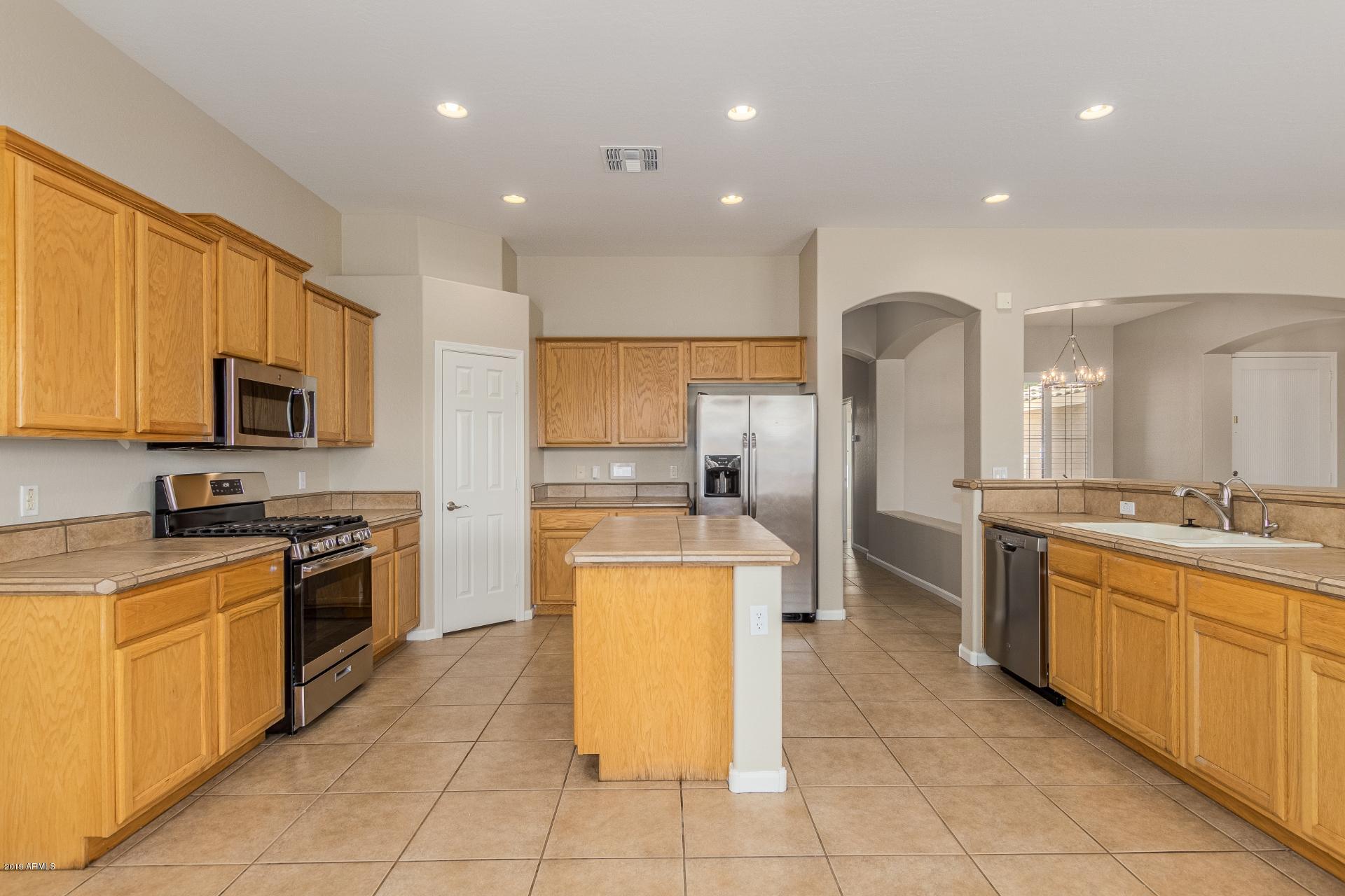 2740 South Seton Avenue Gilbert, AZ 85295 - Photo 12 of 33 Seton (12)