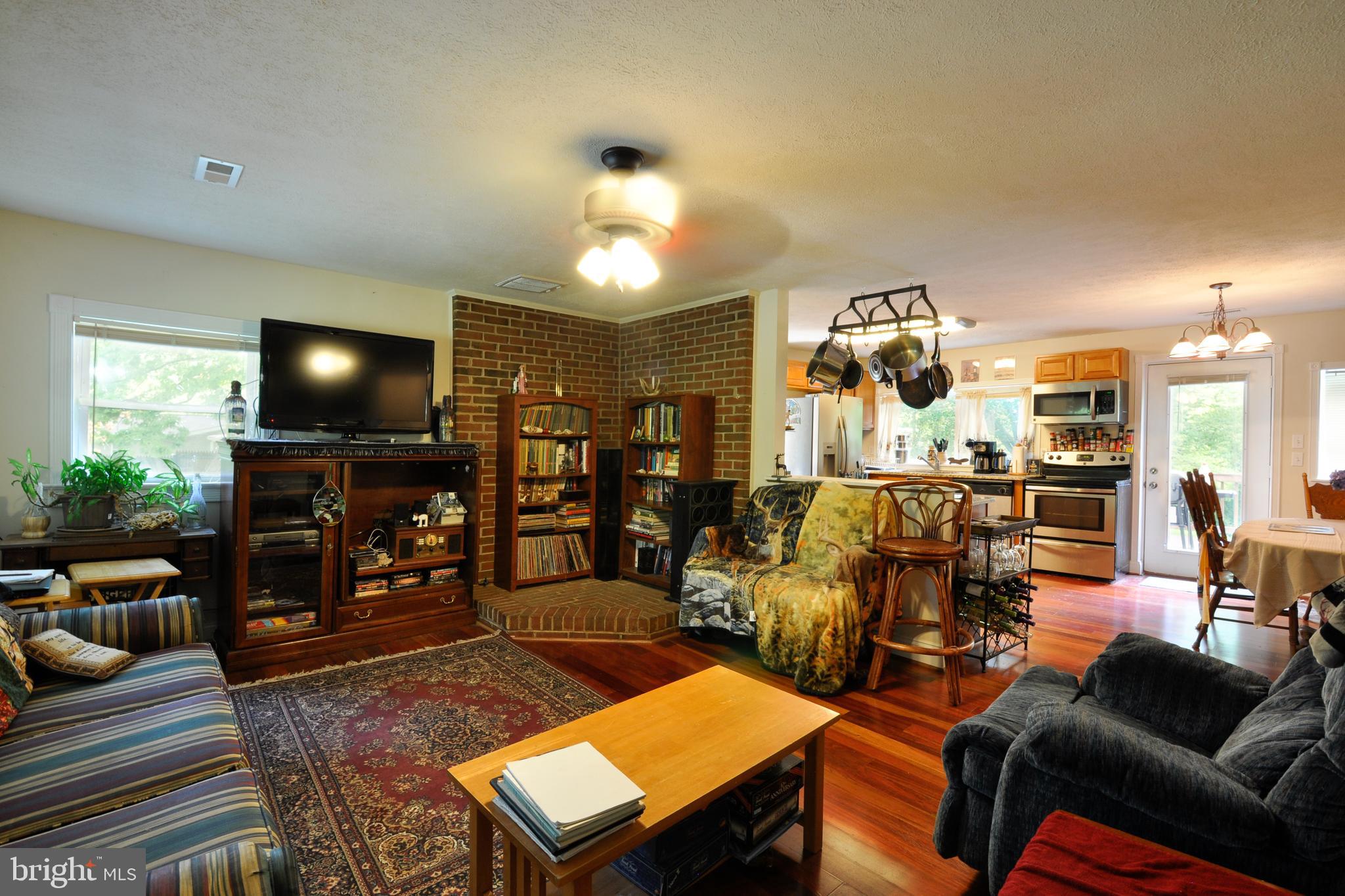 276 Richards Ferry Road Fredericksburg, VA 22406 - Photo 14 of 38 Living Room