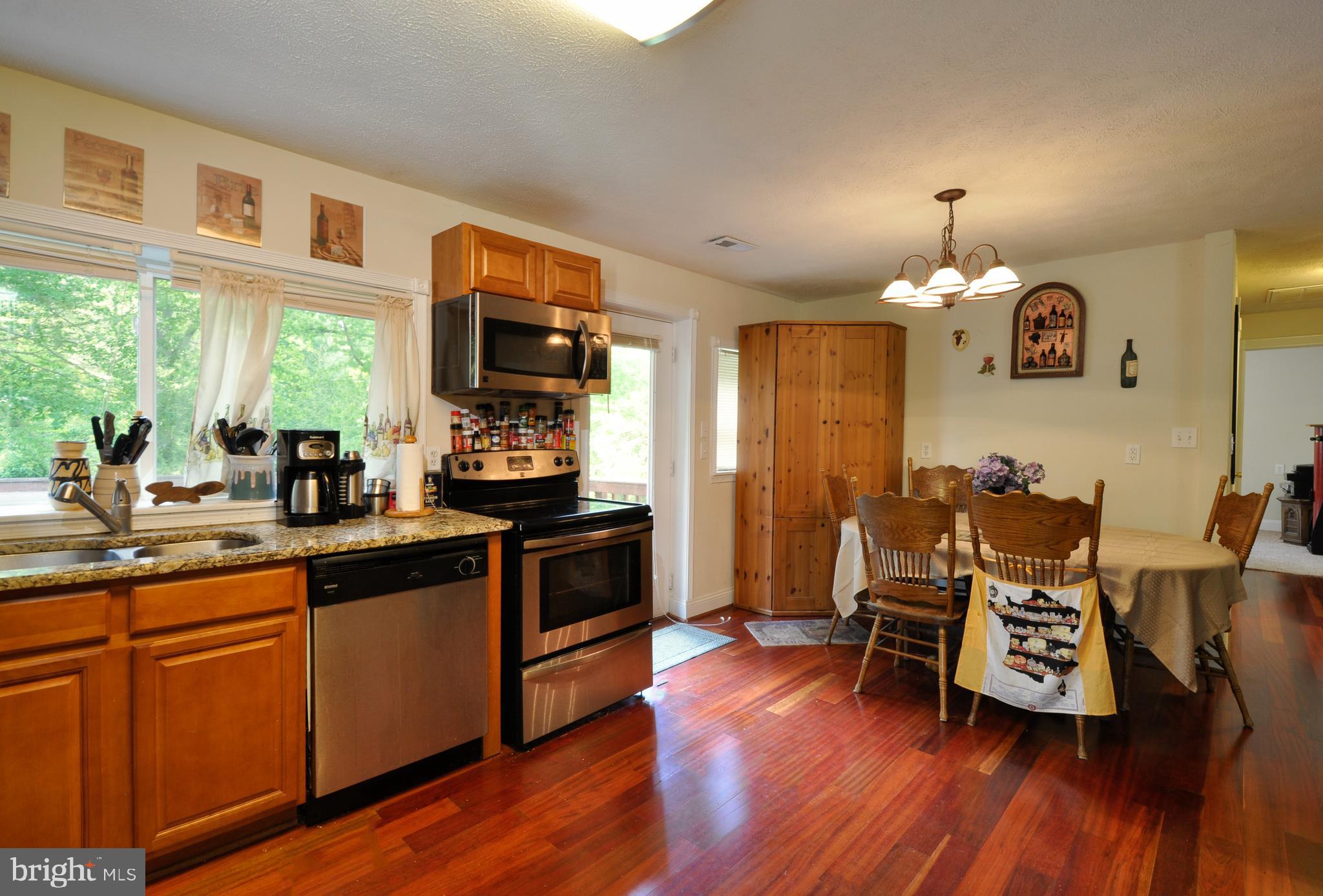 276 Richards Ferry Road Fredericksburg, VA 22406 - Photo 16 of 38 Kitchen/Dining