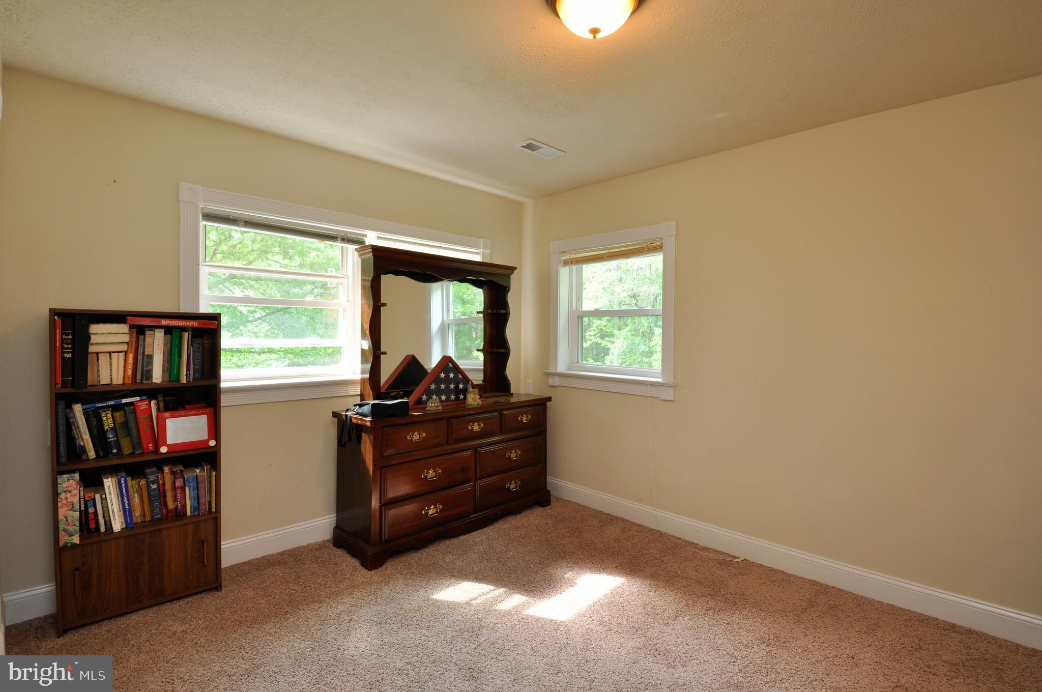 276 Richards Ferry Road Fredericksburg, VA 22406 - Photo 20 of 38 Bedroom