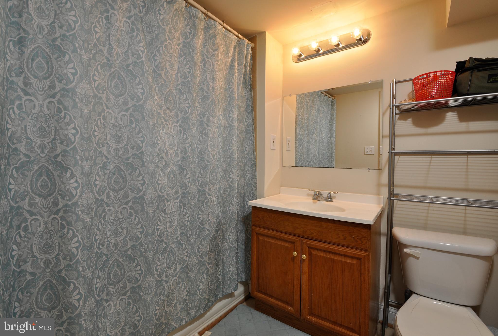 276 Richards Ferry Road Fredericksburg, VA 22406 - Photo 27 of 38 Bath
