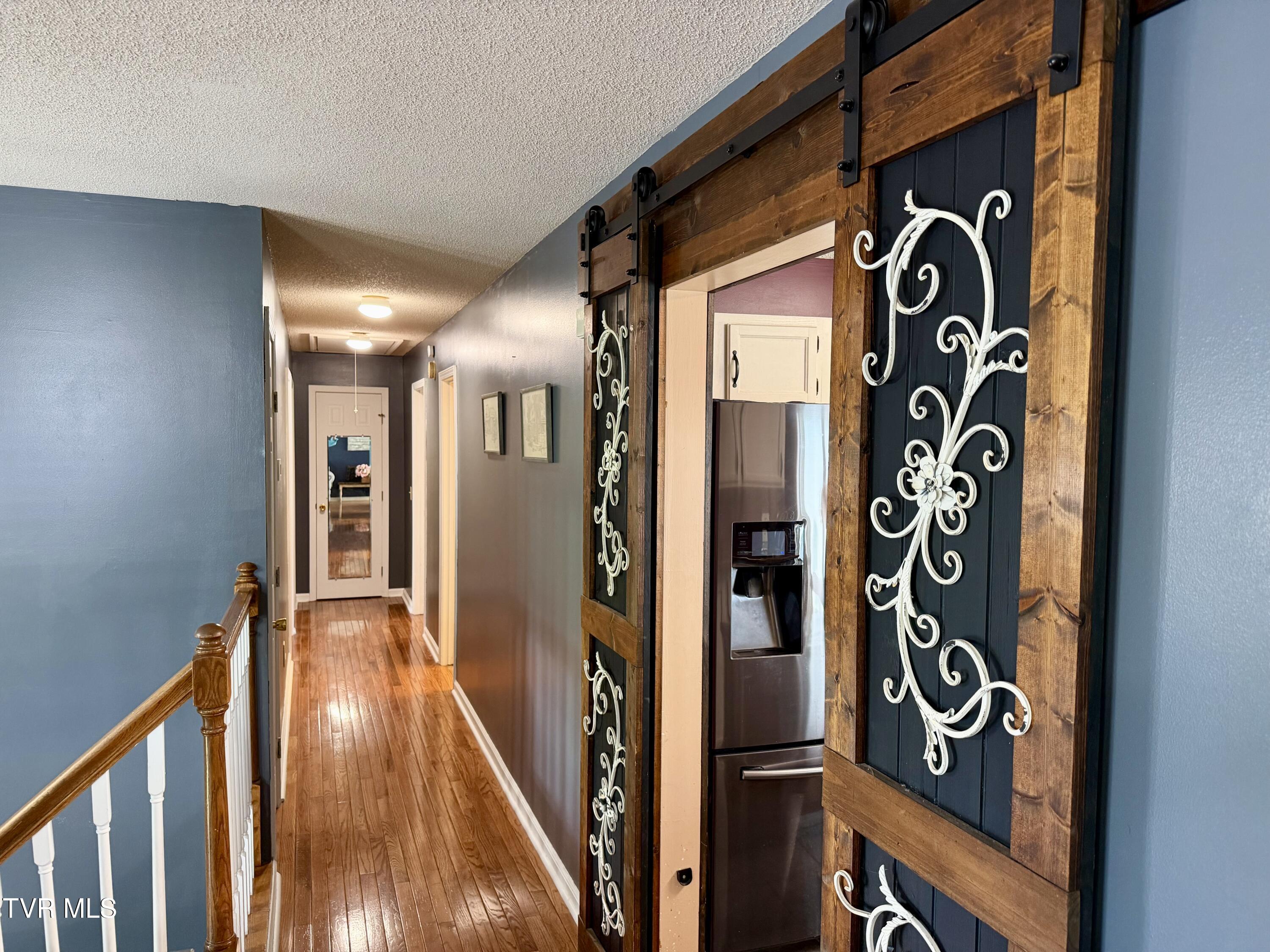 277 Nevada Street Bristol, VA 24201 - Photo 21 of 31 IMG_1356
