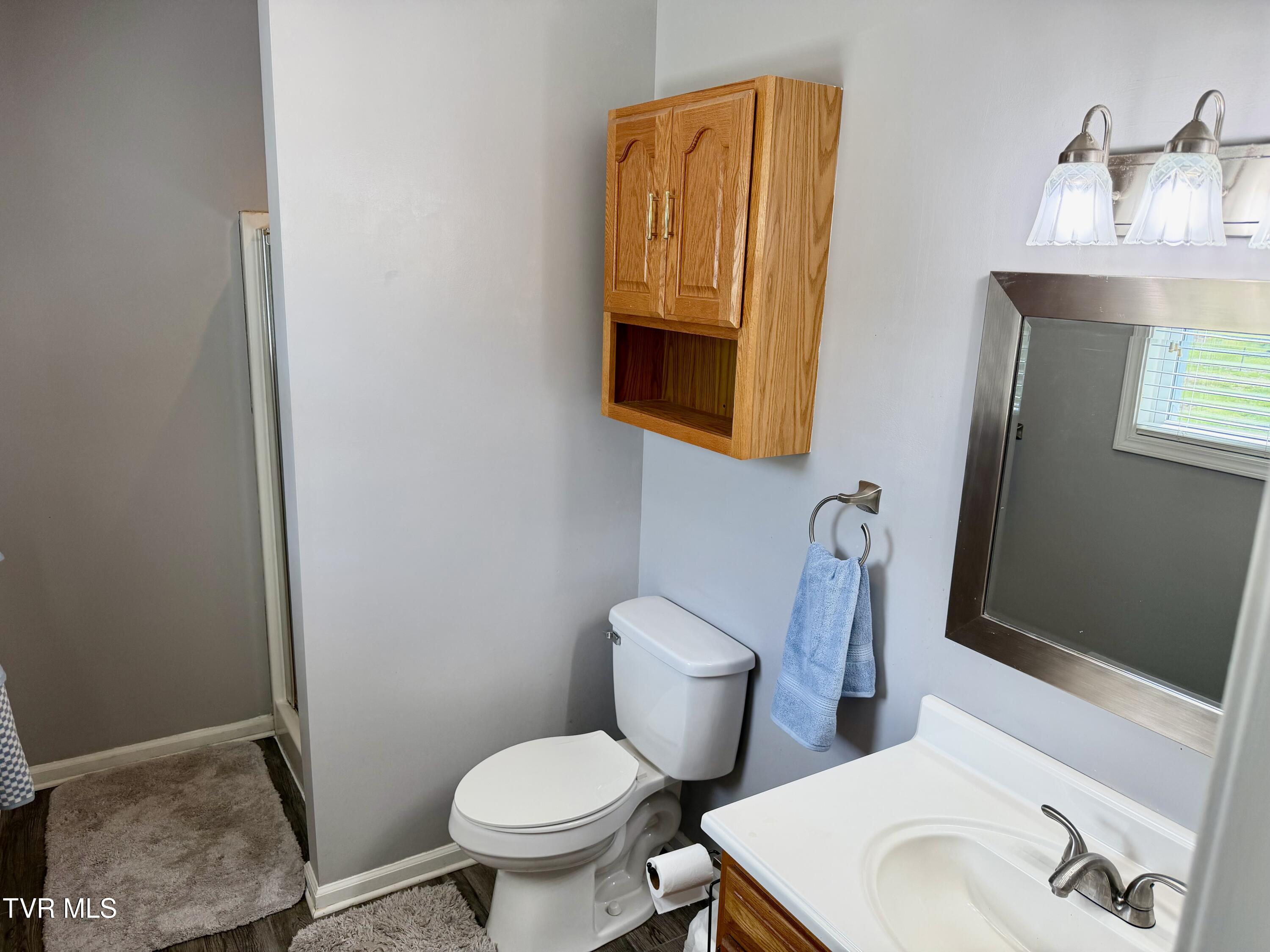 277 Nevada Street Bristol, VA 24201 - Photo 26 of 31 IMG_1362