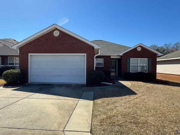 $1,650 | 207 South Houston Springs Boulevard, Perry, GA 31069
