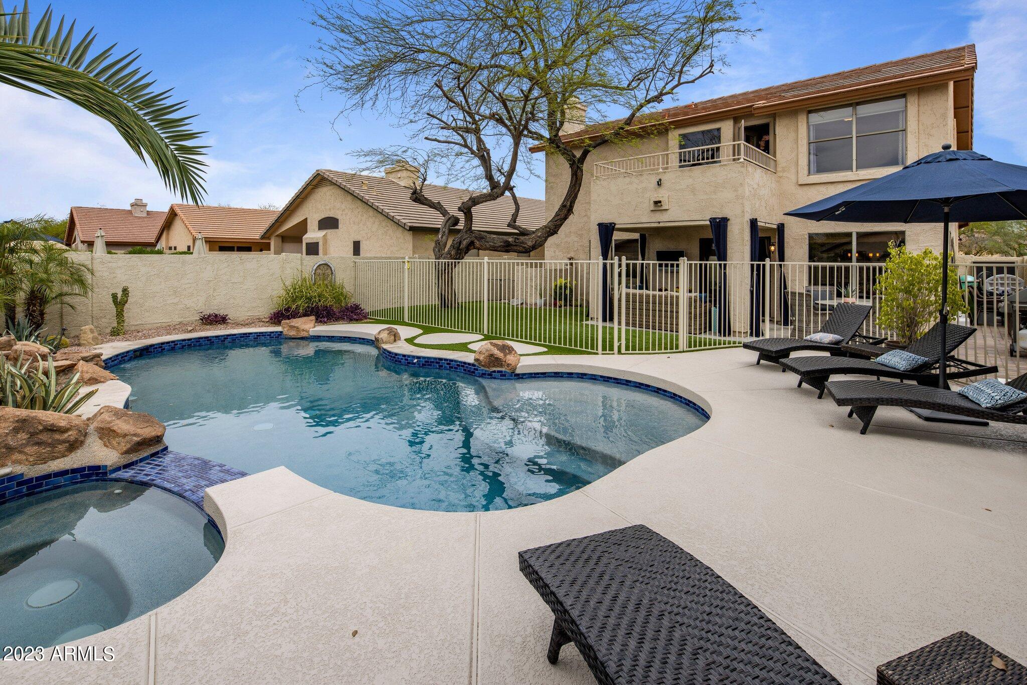 4527 East Gatewood Road Phoenix, AZ 85050 - Photo 3 of 33 Stunning Pool and Spa