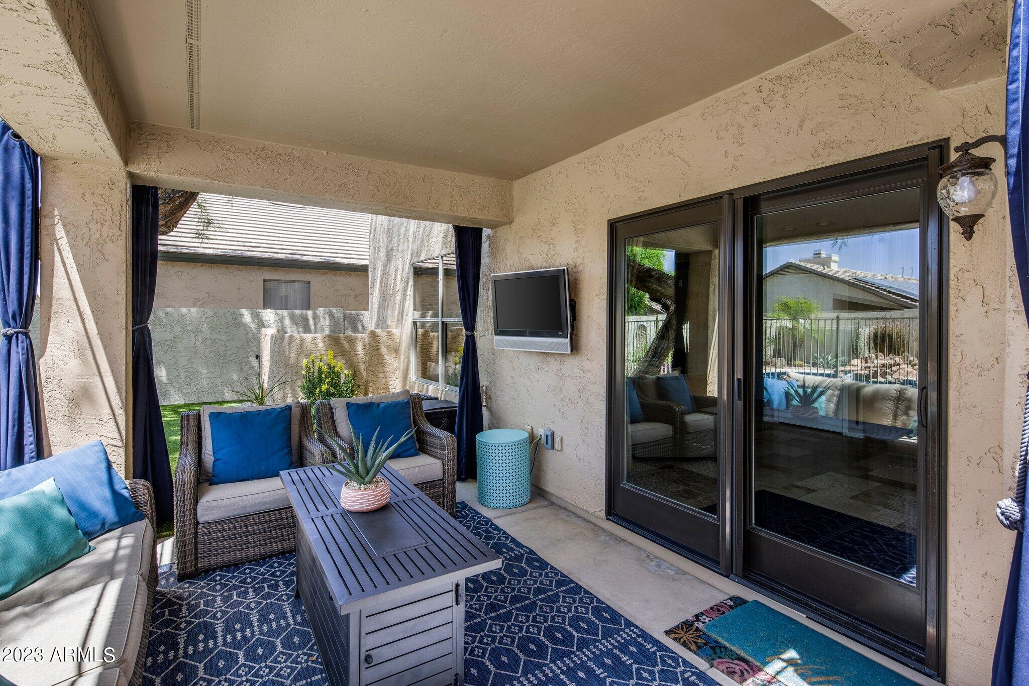4527 East Gatewood Road Phoenix, AZ 85050 - Photo 32 of 33 Covered Patio