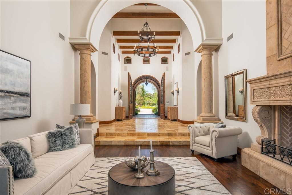 14778 El Rodeo Court Rancho Santa Fe, CA 92067 - Photo 7 of 22