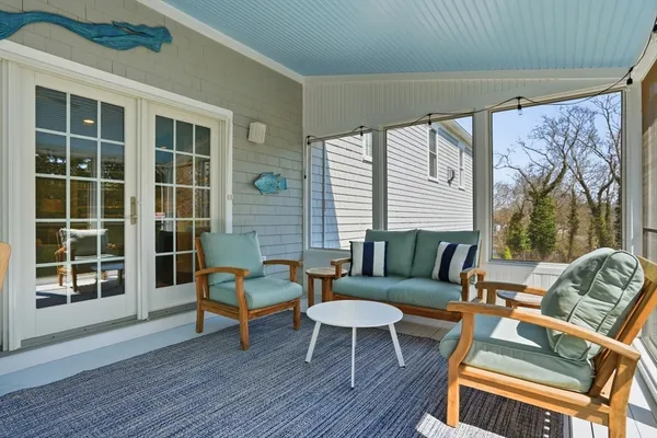 $1,950,000 | 10 Loring Avenue, Kingston, MA 02364