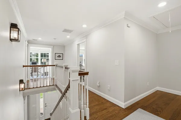 $1,950,000 | 10 Loring Avenue, Kingston, MA 02364