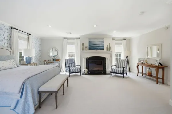 $1,950,000 | 10 Loring Avenue, Kingston, MA 02364