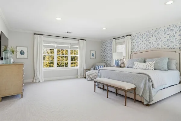 $1,950,000 | 10 Loring Avenue, Kingston, MA 02364