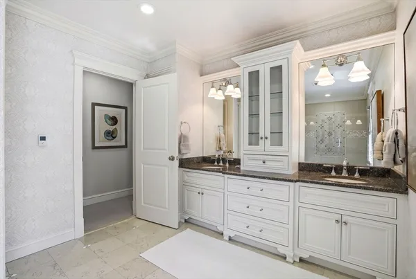 $1,950,000 | 10 Loring Avenue, Kingston, MA 02364