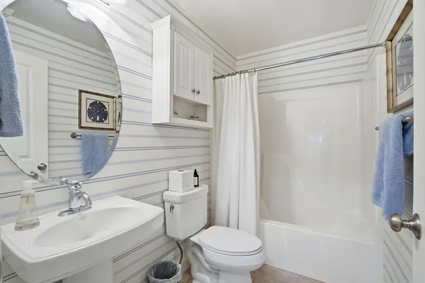 $1,950,000 | 10 Loring Avenue, Kingston, MA 02364