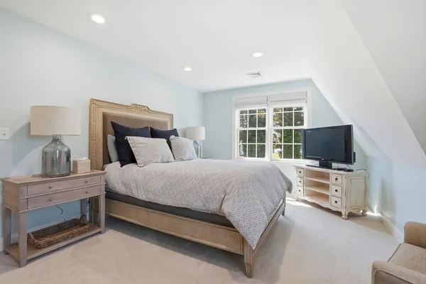 $1,950,000 | 10 Loring Avenue, Kingston, MA 02364