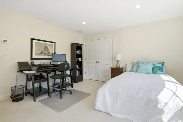 $1,950,000 | 10 Loring Avenue, Kingston, MA 02364