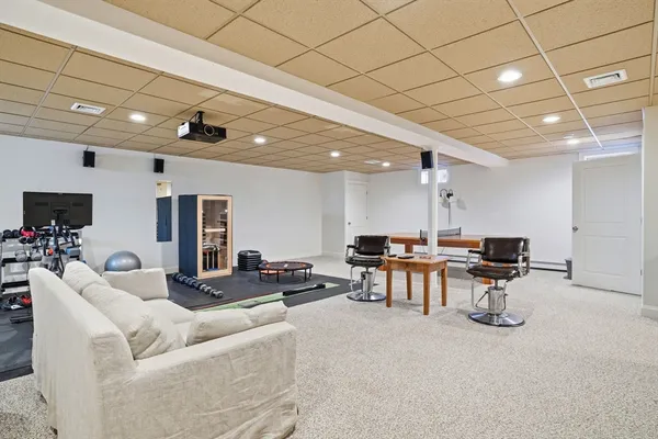 $1,950,000 | 10 Loring Avenue, Kingston, MA 02364