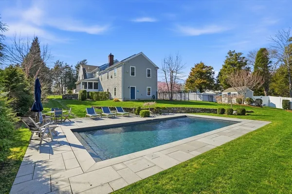 $1,950,000 | 10 Loring Avenue, Kingston, MA 02364