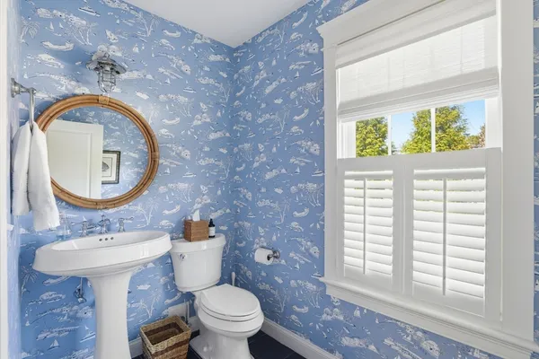 $1,950,000 | 10 Loring Avenue, Kingston, MA 02364