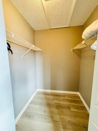 $1,600 | 408 Pine Glen Lane, Unit C2, Greenacres, FL 33463