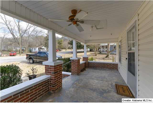 8429 Lewis Avenue Leeds, AL 35094 - Photo 2 of 32