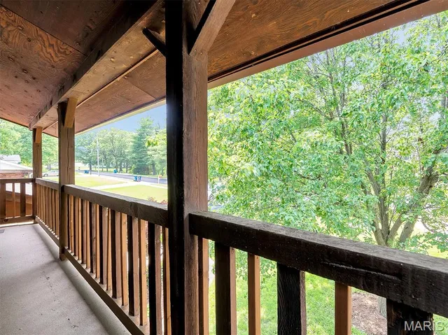 $464,900 | 101 Strecker Road, Ellisville, MO 63011