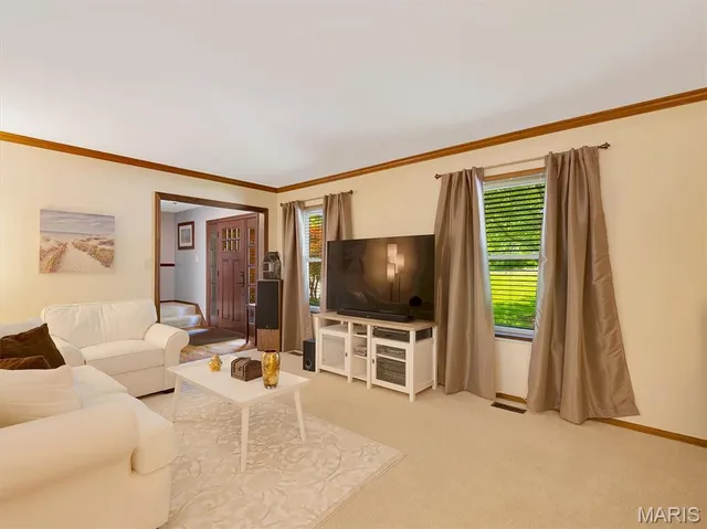 $464,900 | 101 Strecker Road, Ellisville, MO 63011