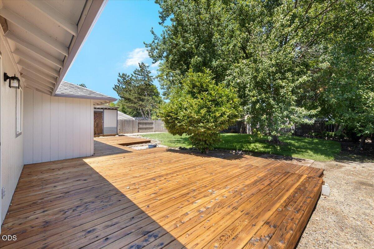 1156 Ginger Way Medford, OR 97501 - Photo 15 of 22