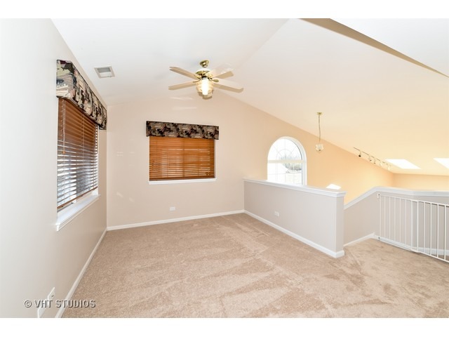 8331 Ripple Ridge Darien, IL 60561 - Photo 6 of 10