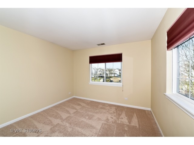 8331 Ripple Ridge Darien, IL 60561 - Photo 9 of 10
