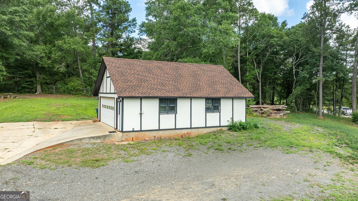 773 Bill Rutledge Road Winder, GA 30680 - Photo 10 of 49