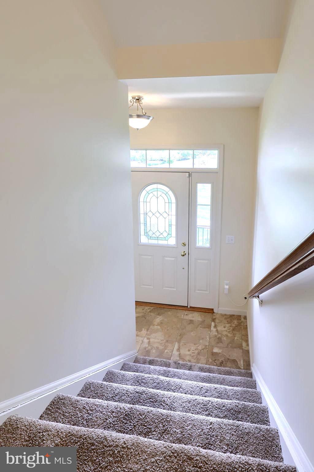 616 Petersburg Road Lancaster, PA 17601 - Photo 34 of 40 Hall way