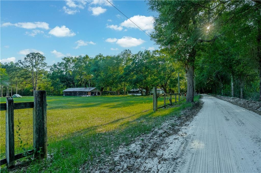 264 Williams Loop Waycross, GA 31503 - Photo 12 of 33