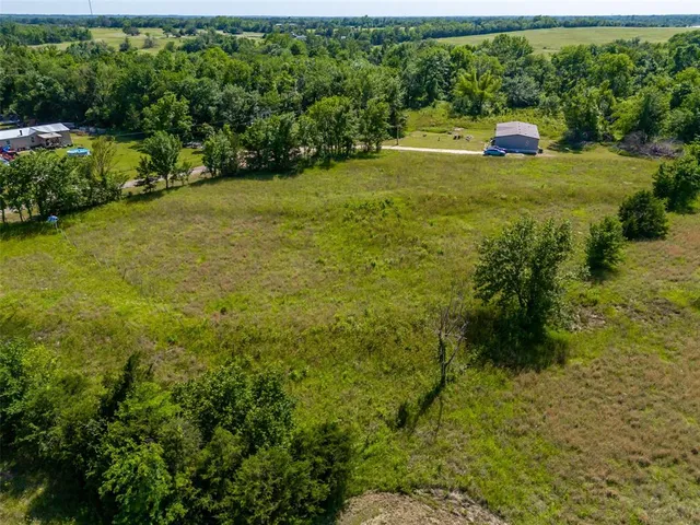 $159,900 | 23070 County Road, Powderly, TX 75473