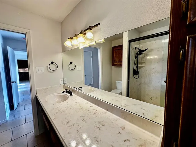 $229,500 | 16 Haven Circle, Denison, TX 75020