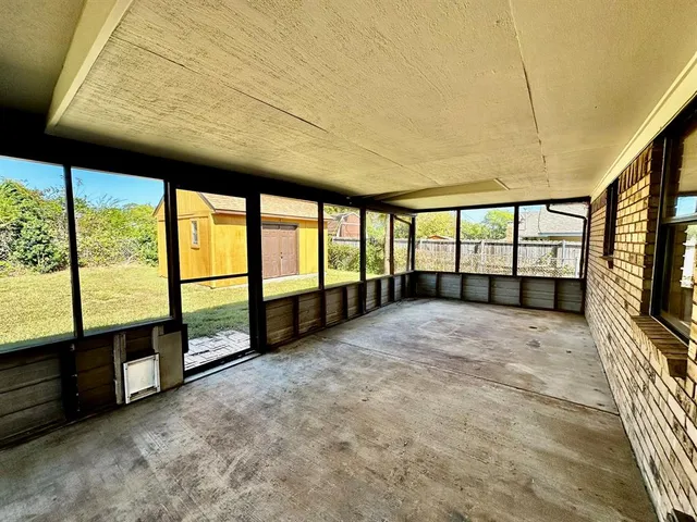 $229,500 | 16 Haven Circle, Denison, TX 75020