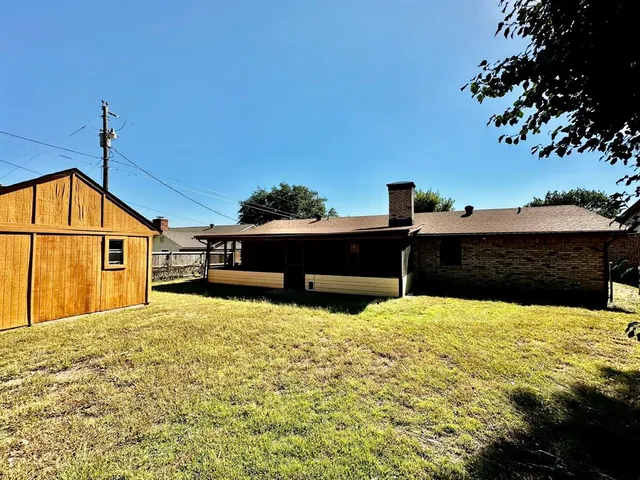$229,500 | 16 Haven Circle, Denison, TX 75020