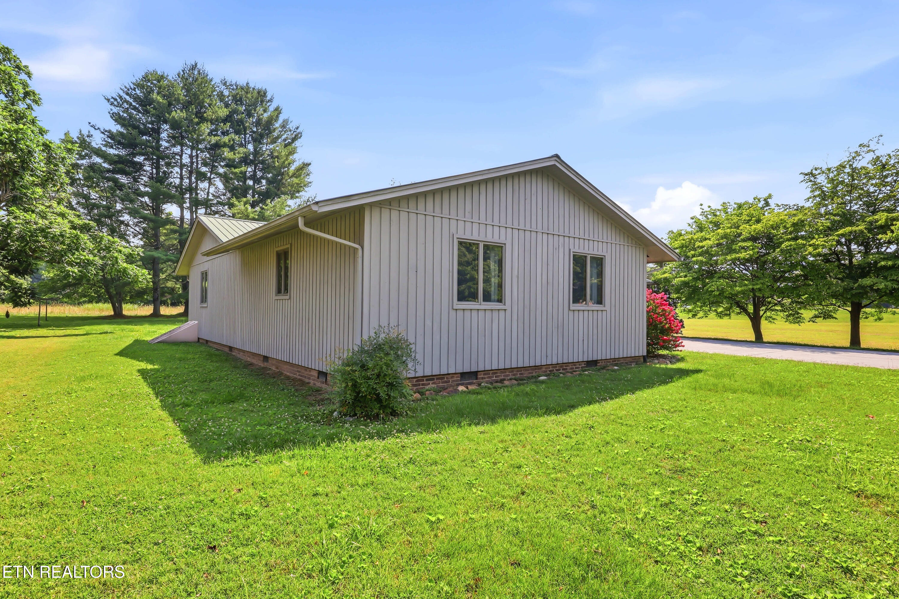 327 Sandy Lane Townsend, TN 37882 - Photo 37 of 53 FINAL-32