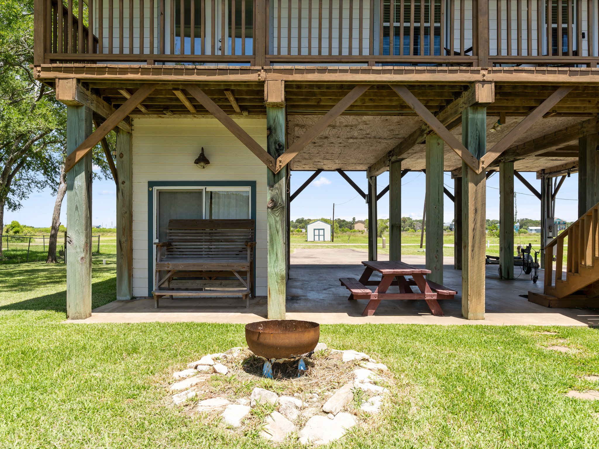 2777 Cr 291 Red Bend Road Sargent, TX 77414 - Photo 5 of 45