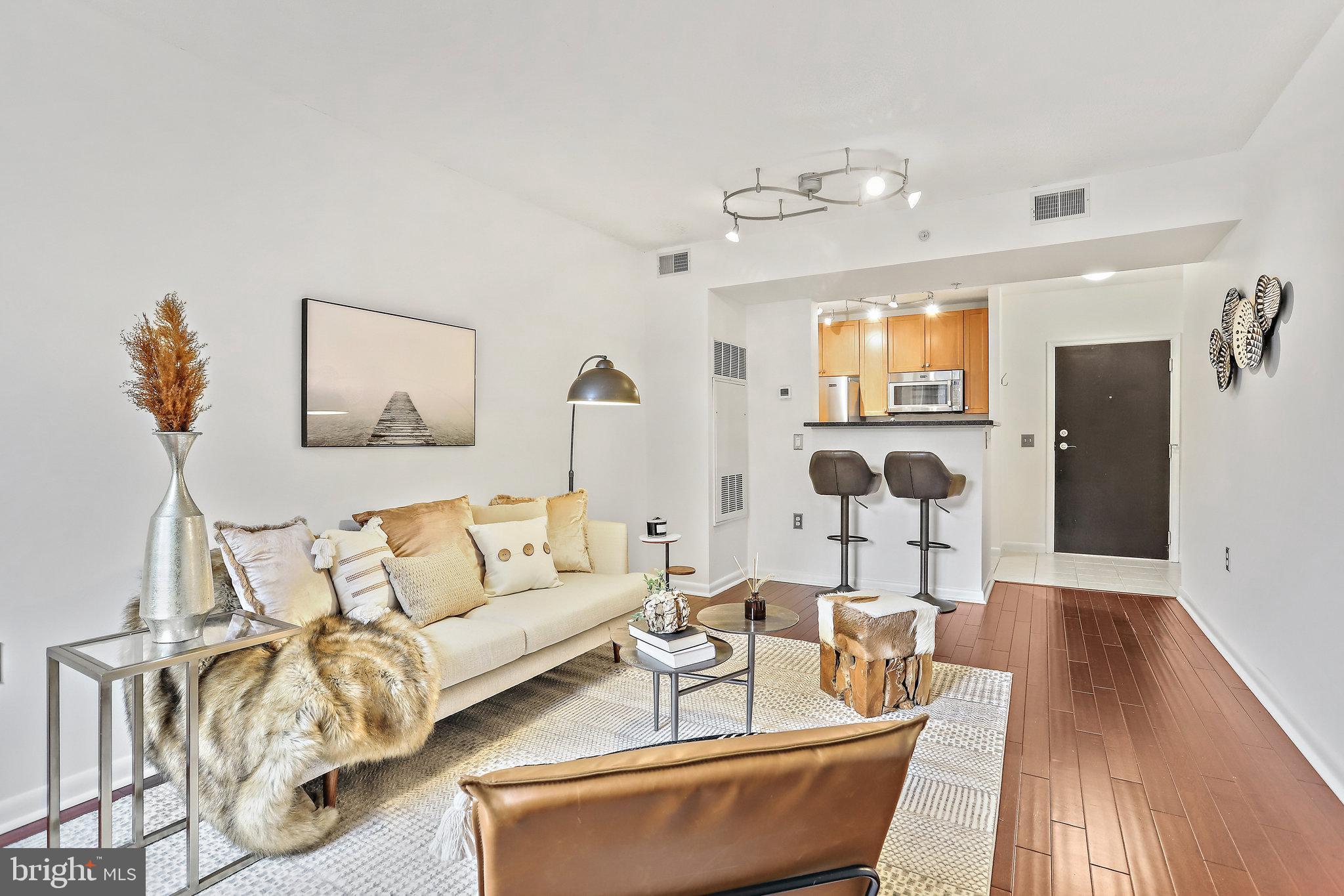 851 North Glebe Road, Unit 416 Arlington, VA 22203 - Photo 1 of 29