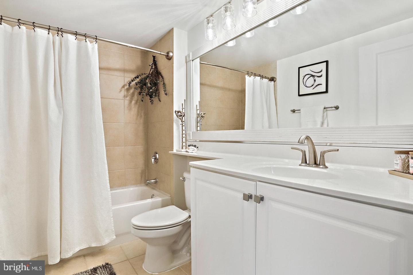 851 North Glebe Road, Unit 416 Arlington, VA 22203 - Photo 13 of 29