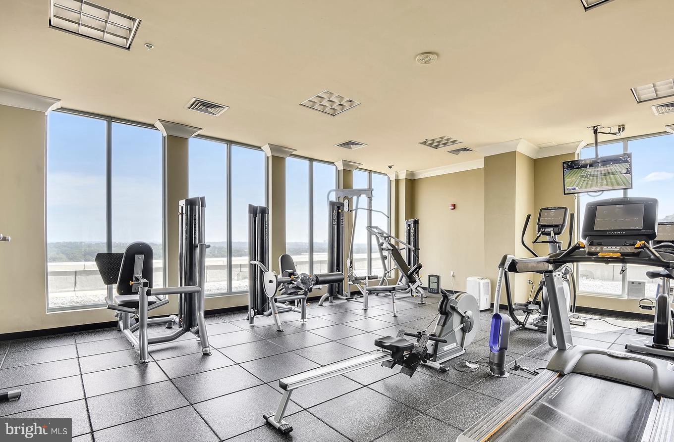 851 North Glebe Road, Unit 416 Arlington, VA 22203 - Photo 21 of 29